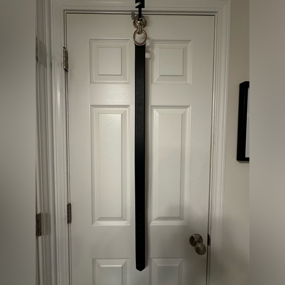 NWT - Black Belt with Gold Buckle - Size M - Picture 10 of 10